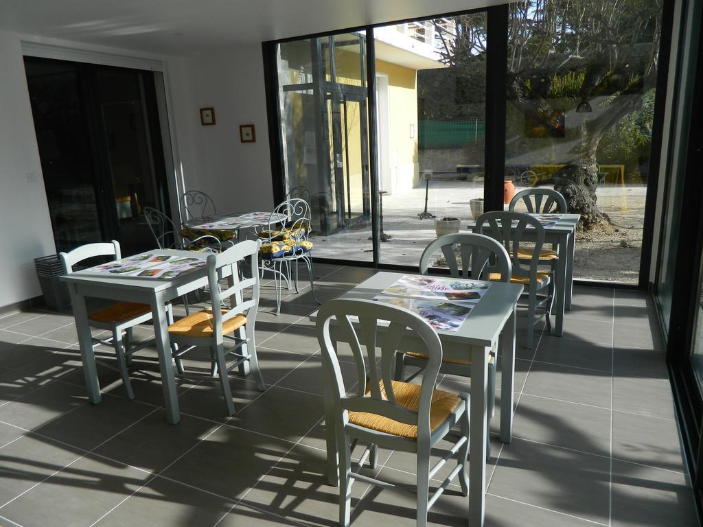 Hotel La Caravelle นียงส์ ภายนอก รูปภาพ